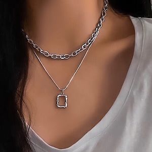 ⚜️𝟯𝟬%𝗢𝗙𝗙 𝗯𝘂𝗻𝗱𝗹𝗲𝘀 𝟯+⚜️ NEW 2 Layered Silver Rectangular Pendant Necklace